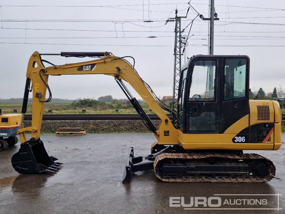 2011 CAT 306 - Mini bager: slika 2011 CAT 306 - Mini bager 2011 CAT 306 - Mini bager: slika 2011 CAT 306 - Mini bager