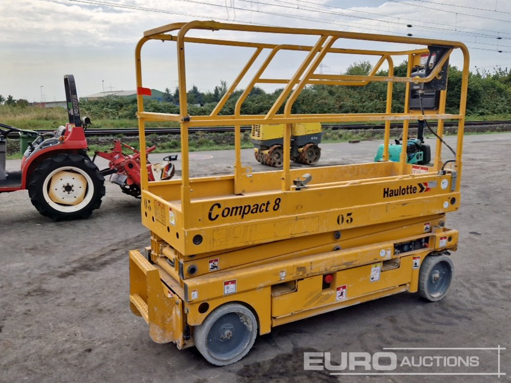 2012 Haulotte Compact 8 - Podizna platforma: slika 2012 Haulotte Compact 8 - Podizna platforma 2012 Haulotte Compact 8 - Podizna platforma: slika 2012 Haulotte Compact 8 - Podizna platforma