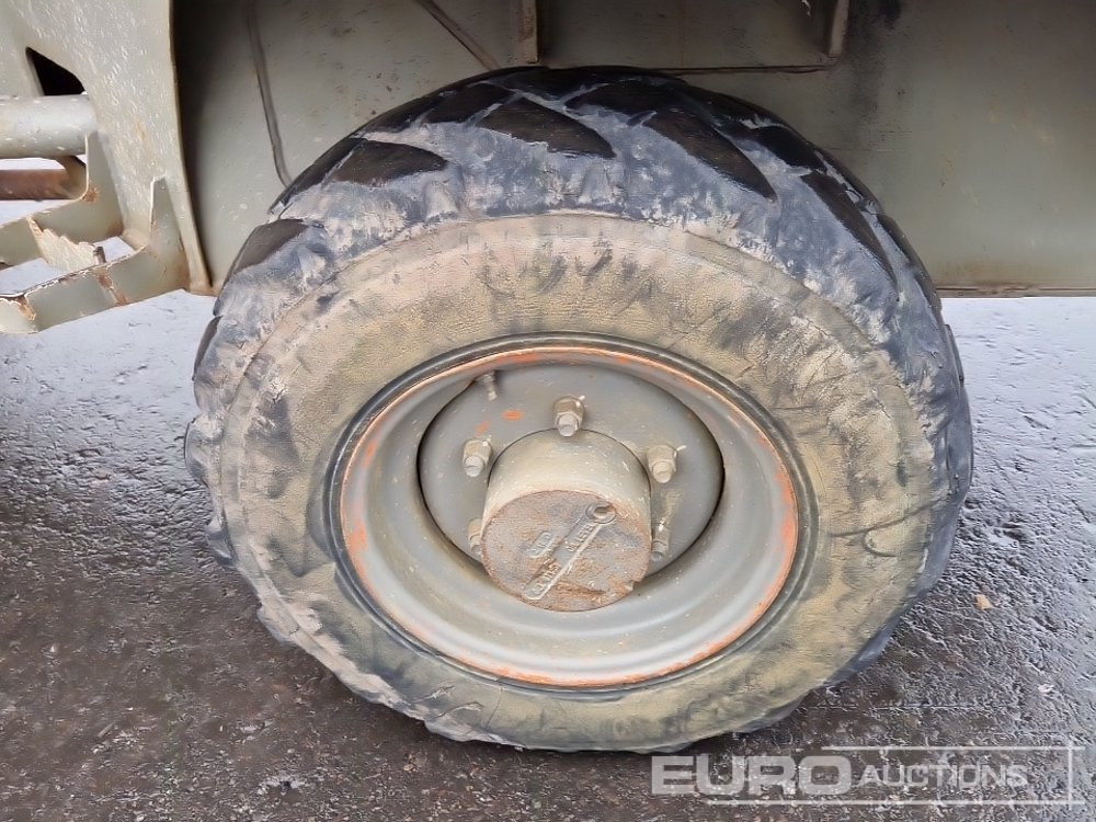 Mini istovarivač 2013 Ausa D250AHG: slika Mini istovarivač 2013 Ausa D250AHG Mini istovarivač 2013 Ausa D250AHG: slika Mini istovarivač 2013 Ausa D250AHG