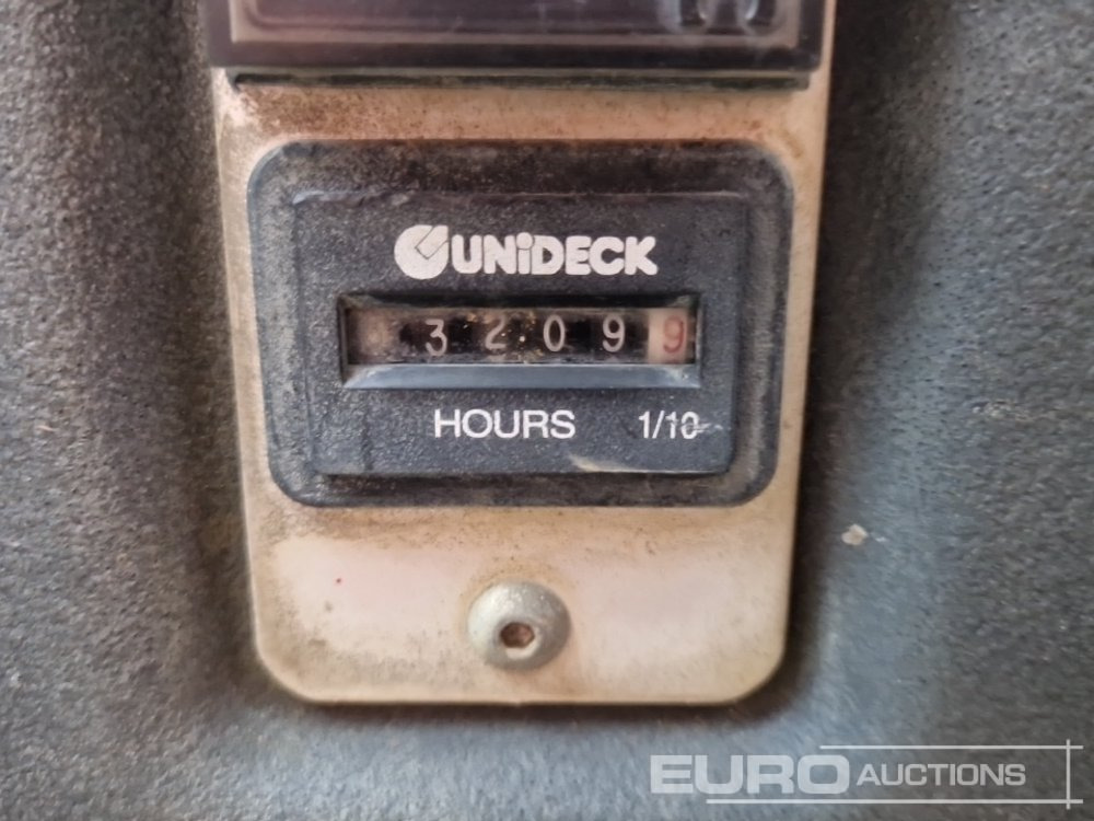 Mini istovarivač 2013 Ausa D250AHG: slika Mini istovarivač 2013 Ausa D250AHG Mini istovarivač 2013 Ausa D250AHG: slika Mini istovarivač 2013 Ausa D250AHG