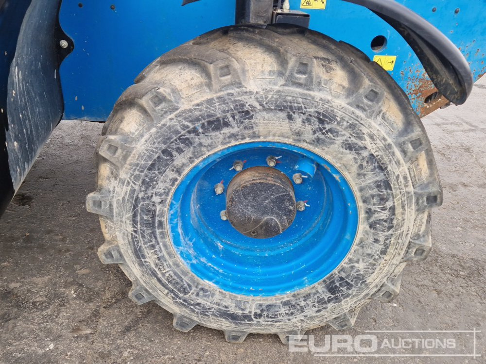 Teleskopski rukovatelj 2013 Genie GTH4013SX: slika Teleskopski rukovatelj 2013 Genie GTH4013SX