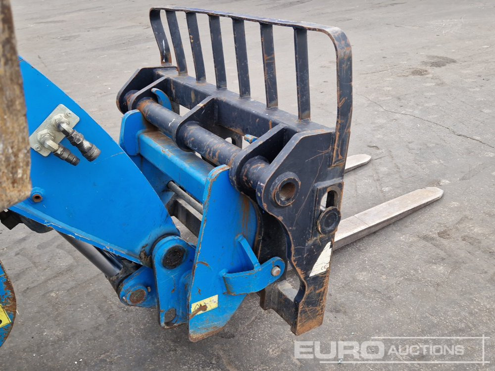 Teleskopski rukovatelj 2013 Genie GTH4013SX: slika Teleskopski rukovatelj 2013 Genie GTH4013SX