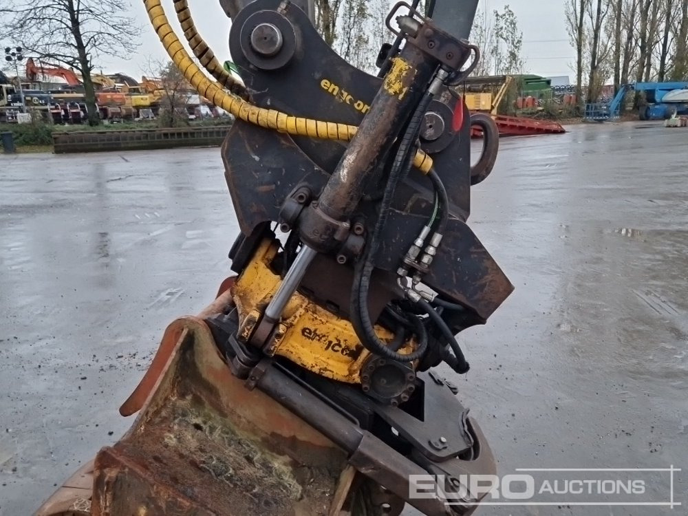 Bager gusjeničar 2013 Volvo EC220DL: slika Bager gusjeničar 2013 Volvo EC220DL