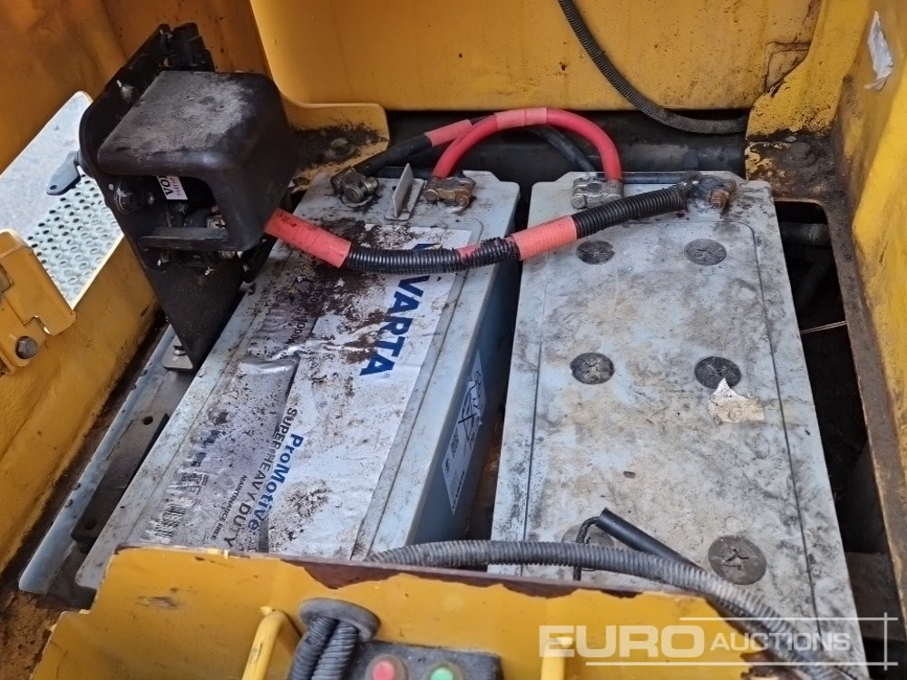 Bager gusjeničar 2013 Volvo EC220DL: slika Bager gusjeničar 2013 Volvo EC220DL