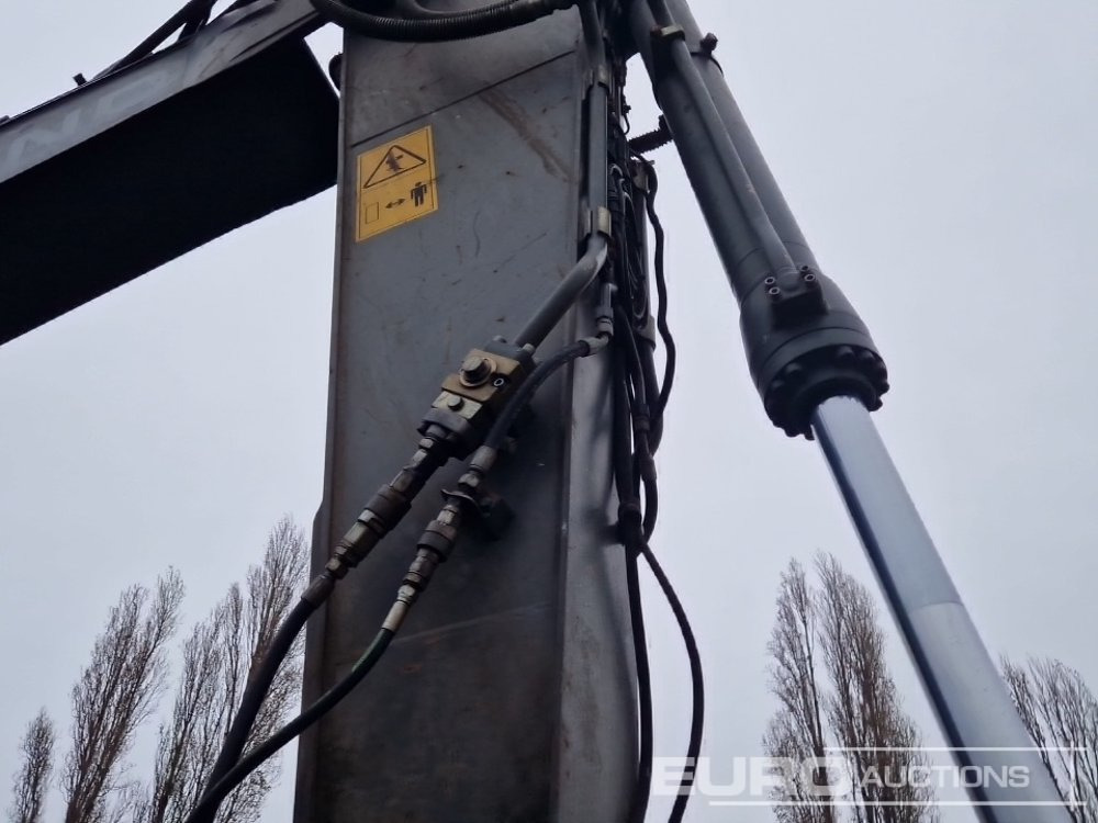 Bager gusjeničar 2013 Volvo EC220DL: slika Bager gusjeničar 2013 Volvo EC220DL