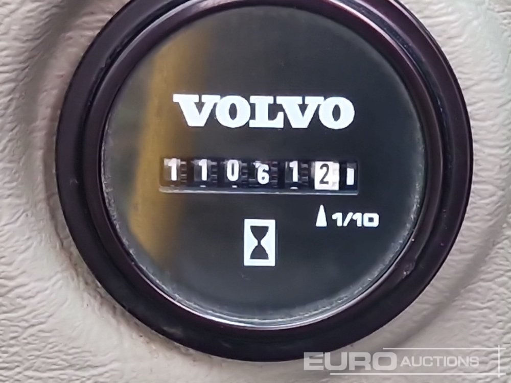 Bager gusjeničar 2013 Volvo EC220DL: slika Bager gusjeničar 2013 Volvo EC220DL