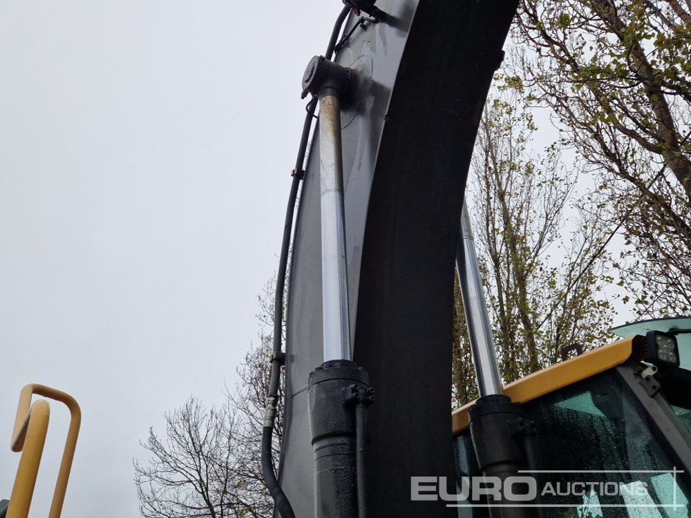 Bager gusjeničar 2013 Volvo EC220DL: slika Bager gusjeničar 2013 Volvo EC220DL