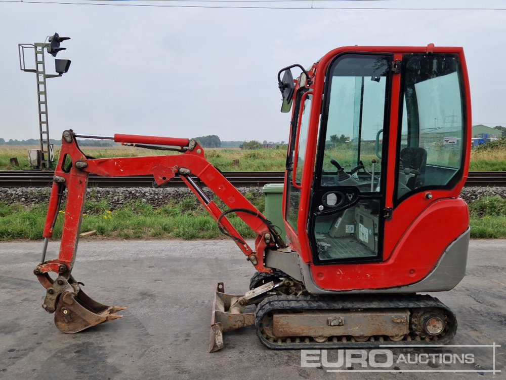 2013 Yanmar SV15 - Mini bager: slika 2013 Yanmar SV15 - Mini bager 2013 Yanmar SV15 - Mini bager: slika 2013 Yanmar SV15 - Mini bager