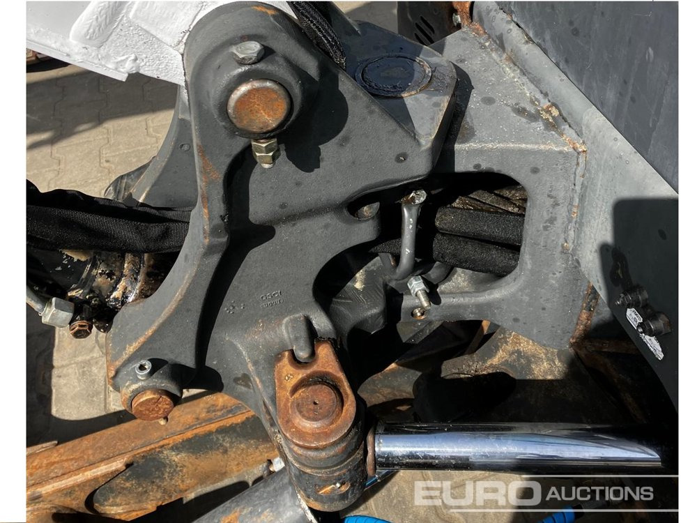 2014 Bobcat E32 - Mini bager: slika 2014 Bobcat E32 - Mini bager 2014 Bobcat E32 - Mini bager: slika 2014 Bobcat E32 - Mini bager