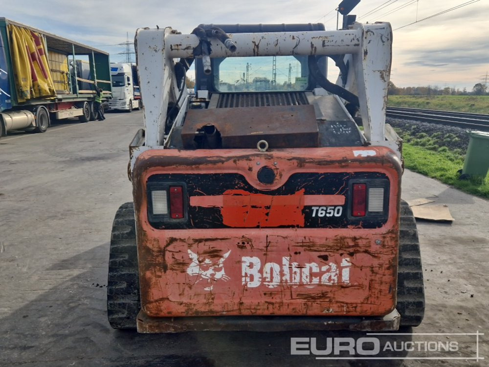 2014 Bobcat T650 - Mini utovarivač: slika 2014 Bobcat T650 - Mini utovarivač 2014 Bobcat T650 - Mini utovarivač: slika 2014 Bobcat T650 - Mini utovarivač