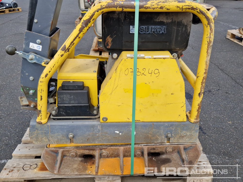 2015 Atlas Copco LG500E - Stroj za asfaltiranje: slika 2015 Atlas Copco LG500E - Stroj za asfaltiranje 2015 Atlas Copco LG500E - Stroj za asfaltiranje: slika 2015 Atlas Copco LG500E - Stroj za asfaltiranje
