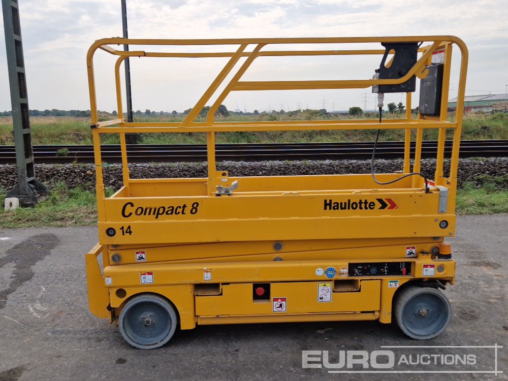 2015 Haulotte Compact 8 - Podizna platforma: slika 2015 Haulotte Compact 8 - Podizna platforma 2015 Haulotte Compact 8 - Podizna platforma: slika 2015 Haulotte Compact 8 - Podizna platforma