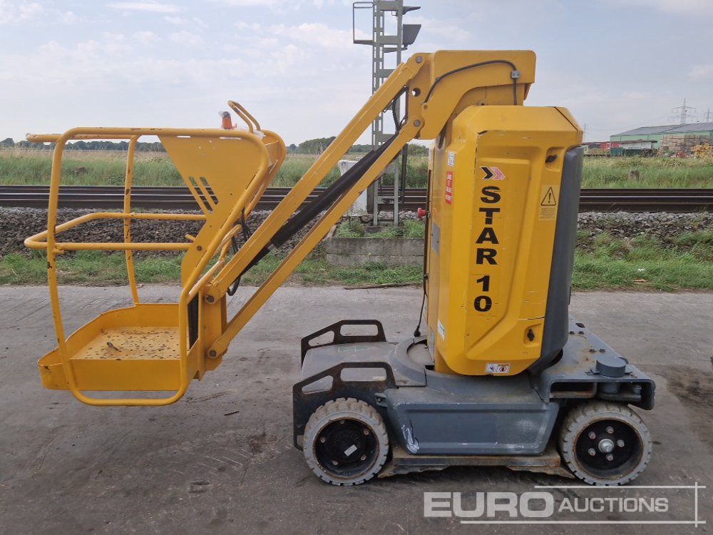 2015 Haulotte Electric Vertical Mast Lift - Podizna platforma: slika 2015 Haulotte Electric Vertical Mast Lift - Podizna platforma 2015 Haulotte Electric Vertical Mast Lift - Podizna platforma: slika 2015 Haulotte Electric Vertical Mast Lift - Podizna platforma