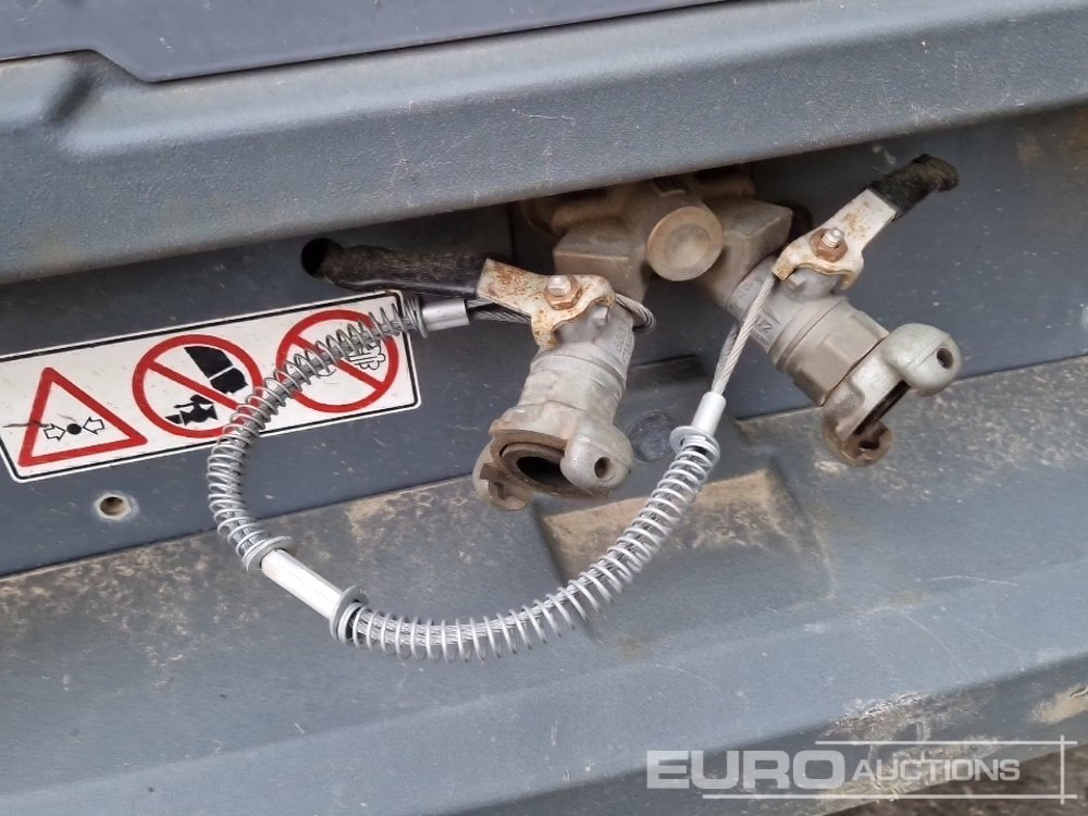 Zračni kompresor 2018 Atlas Copco XAS38 80CFM: slika Zračni kompresor 2018 Atlas Copco XAS38 80CFM