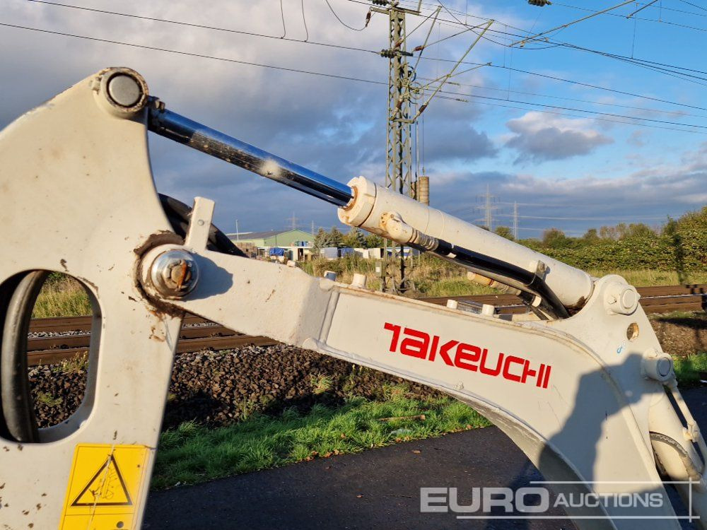 Mini bager 2018 Takeuchi TB216: slika Mini bager 2018 Takeuchi TB216