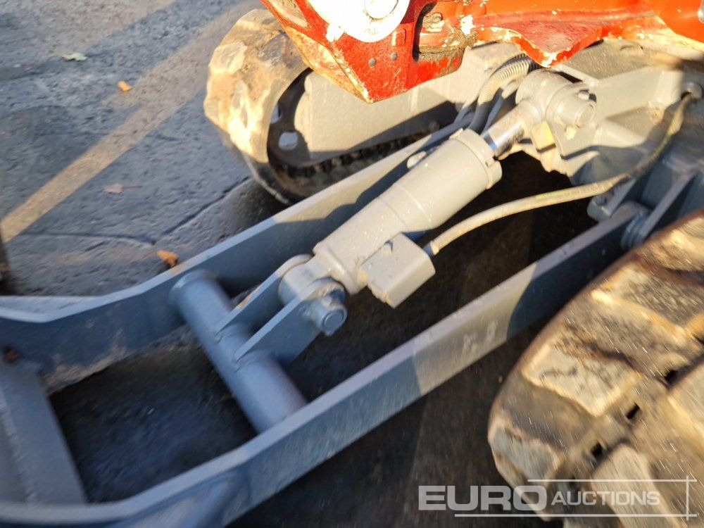 Mini bager 2018 Takeuchi TB216: slika Mini bager 2018 Takeuchi TB216