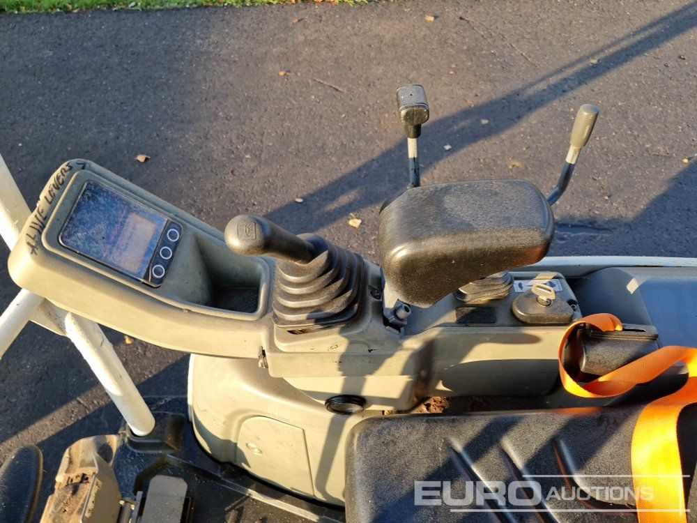 Mini bager 2018 Takeuchi TB216: slika Mini bager 2018 Takeuchi TB216
