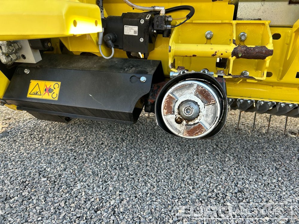 2019 John Deere 639 - Kombajn za žetvu: slika 2019 John Deere 639 - Kombajn za žetvu 2019 John Deere 639 - Kombajn za žetvu: slika 2019 John Deere 639 - Kombajn za žetvu