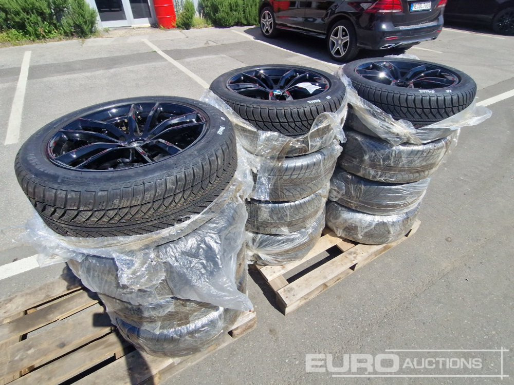 245/45R18 BMW Rims with Goodyear Winter Tyres - Guma: slika 245/45R18 BMW Rims with Goodyear Winter Tyres - Guma 245/45R18 BMW Rims with Goodyear Winter Tyres - Guma: slika 245/45R18 BMW Rims with Goodyear Winter Tyres - Guma
