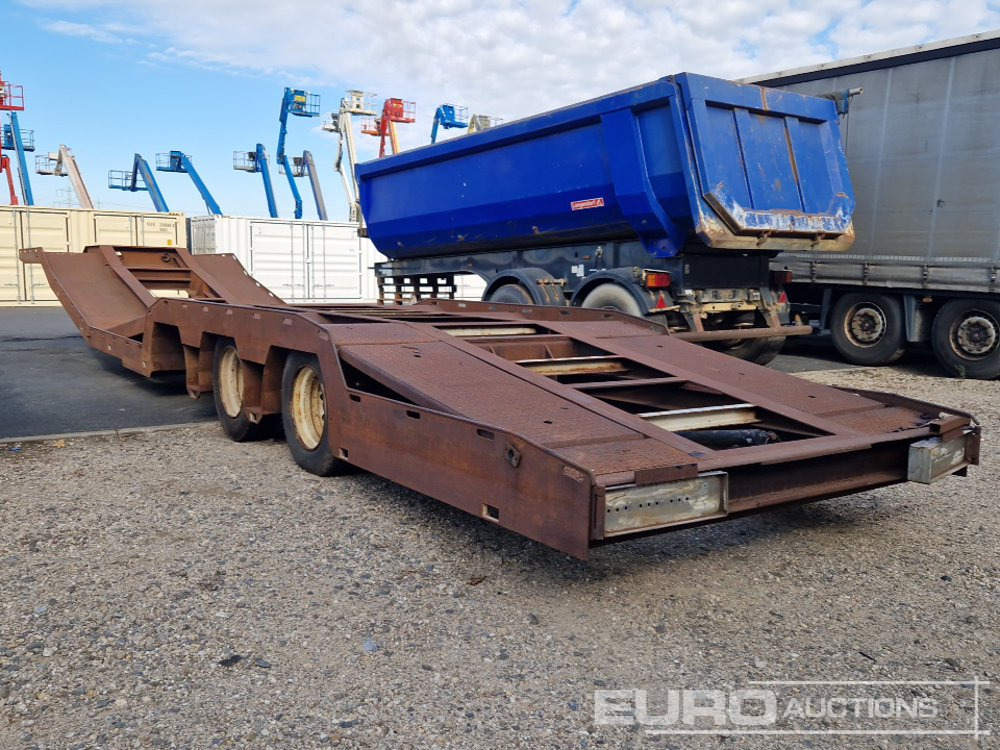 3 Axle Low Loading Trailer - Poluprikolica s niskim utovarivačem: slika 3 Axle Low Loading Trailer - Poluprikolica s niskim utovarivačem 3 Axle Low Loading Trailer - Poluprikolica s niskim utovarivačem: slika 3 Axle Low Loading Trailer - Poluprikolica s niskim utovarivačem