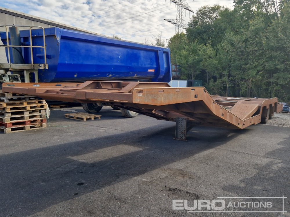 3 Axle Low Loading Trailer - Poluprikolica s niskim utovarivačem: slika 3 Axle Low Loading Trailer - Poluprikolica s niskim utovarivačem 3 Axle Low Loading Trailer - Poluprikolica s niskim utovarivačem: slika 3 Axle Low Loading Trailer - Poluprikolica s niskim utovarivačem