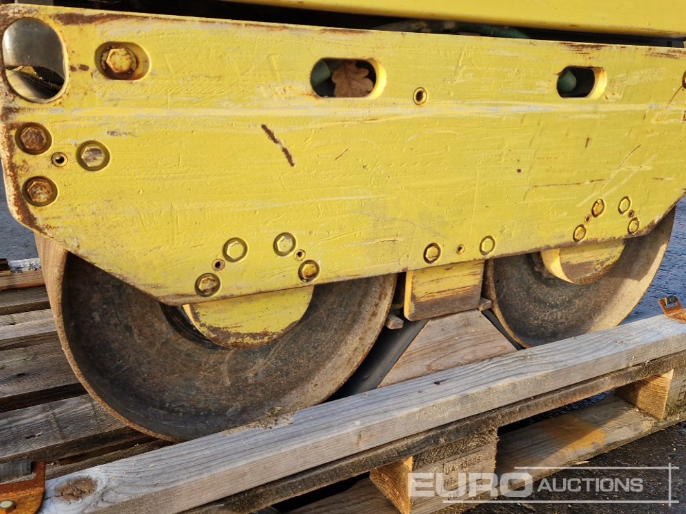 Stroj za asfaltiranje Bomag BW65H: slika Stroj za asfaltiranje Bomag BW65H