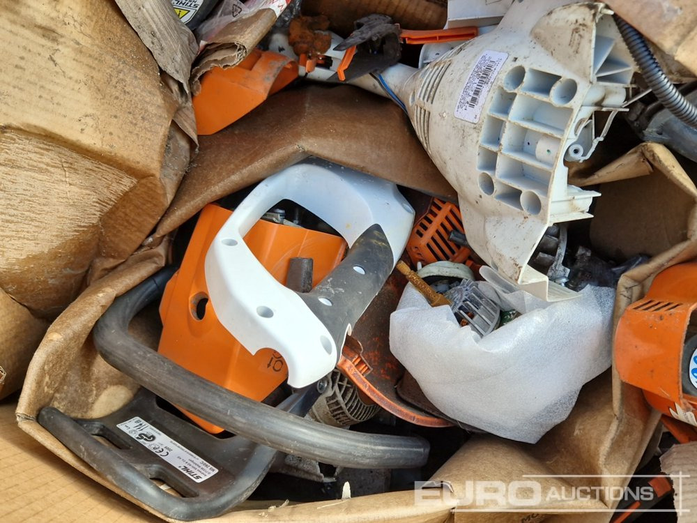 Box of Sthil and Husqvarna Spare Parts - Građevinska oprema: slika Box of Sthil and Husqvarna Spare Parts - Građevinska oprema Box of Sthil and Husqvarna Spare Parts - Građevinska oprema: slika Box of Sthil and Husqvarna Spare Parts - Građevinska oprema
