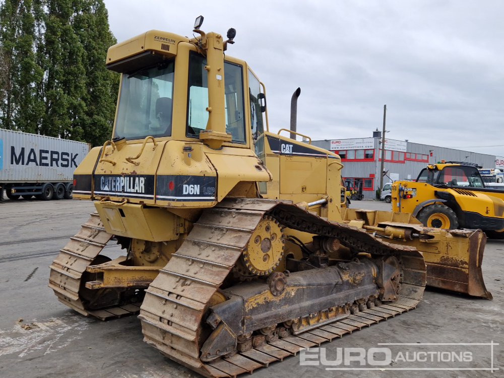 CAT D6N LGP - Buldožer: slika CAT D6N LGP - Buldožer CAT D6N LGP - Buldožer: slika CAT D6N LGP - Buldožer