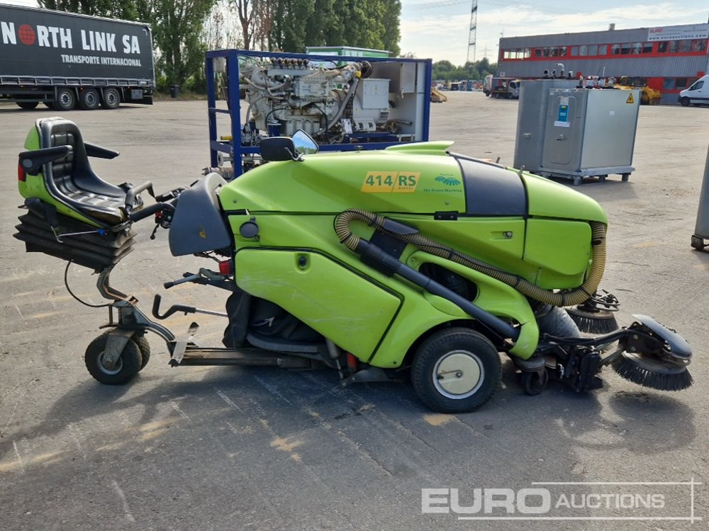 Green Machine 414RS - Cestovna čistilica: slika Green Machine 414RS - Cestovna čistilica Green Machine 414RS - Cestovna čistilica: slika Green Machine 414RS - Cestovna čistilica