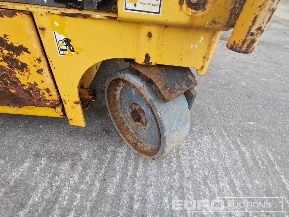 Haulotte Compact 12 - Podizna platforma: slika Haulotte Compact 12 - Podizna platforma Haulotte Compact 12 - Podizna platforma: slika Haulotte Compact 12 - Podizna platforma