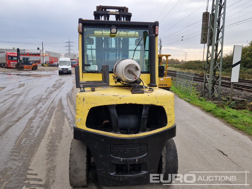 Hyster H4.0FT6 - Viličar: slika Hyster H4.0FT6 - Viličar Hyster H4.0FT6 - Viličar: slika Hyster H4.0FT6 - Viličar
