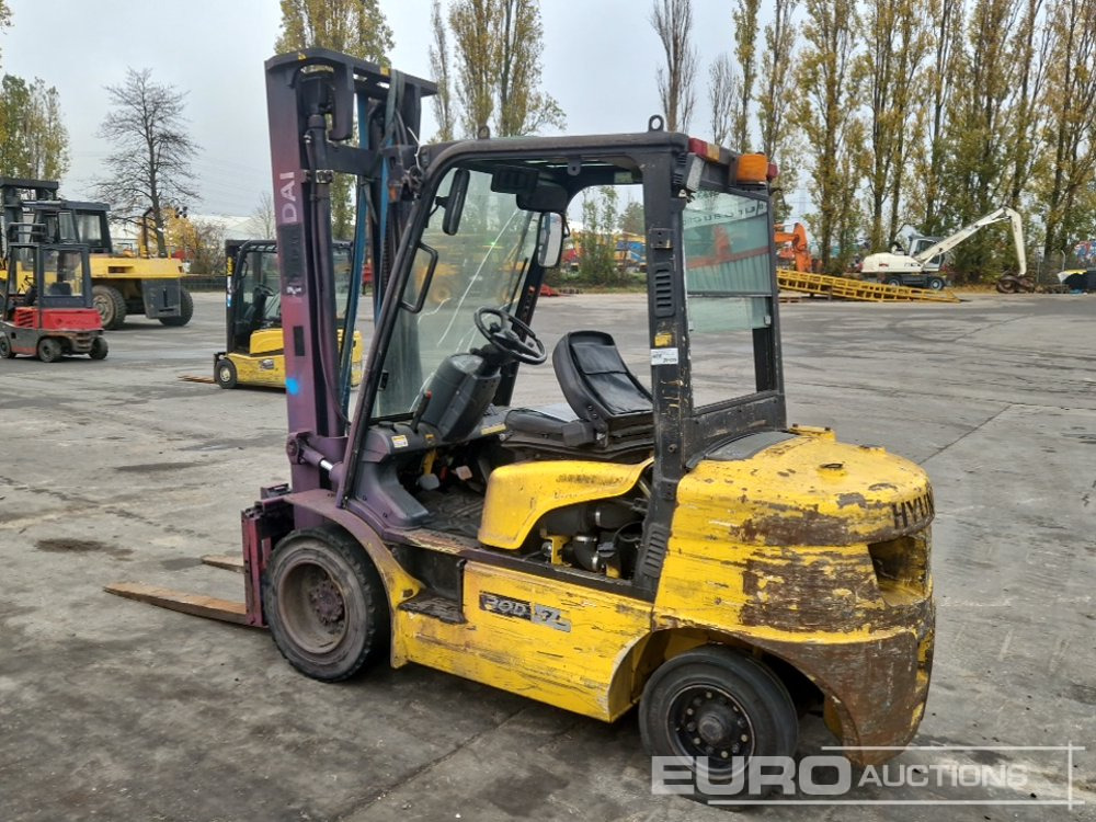 Hyundai Diesel Forklift, 2 Stage Mast, Forks - Diesel viličar: slika Hyundai Diesel Forklift, 2 Stage Mast, Forks - Diesel viličar Hyundai Diesel Forklift, 2 Stage Mast, Forks - Diesel viličar: slika Hyundai Diesel Forklift, 2 Stage Mast, Forks - Diesel viličar
