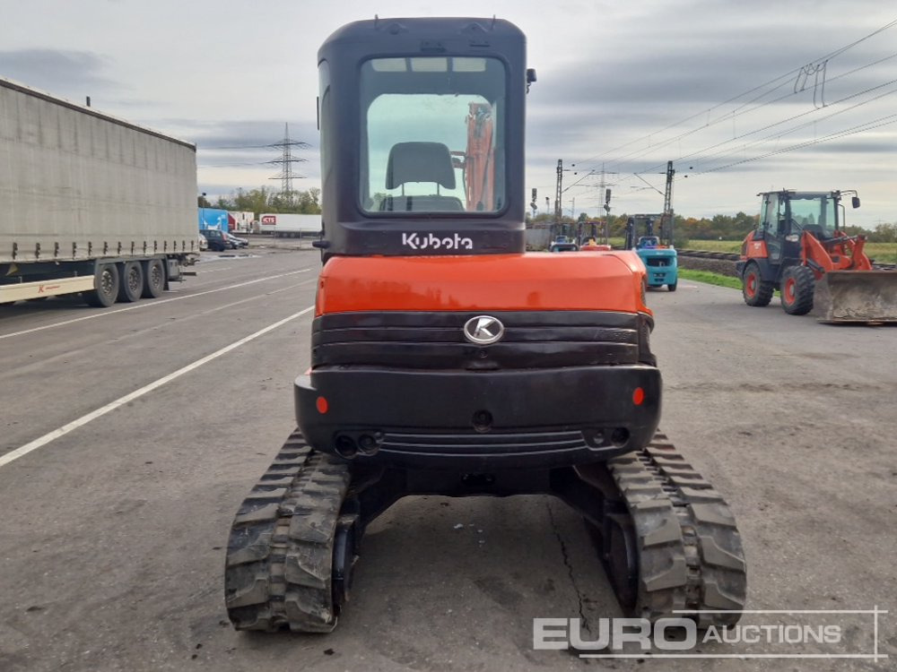 Kubota 55U - Mini bager: slika Kubota 55U - Mini bager Kubota 55U - Mini bager: slika Kubota 55U - Mini bager