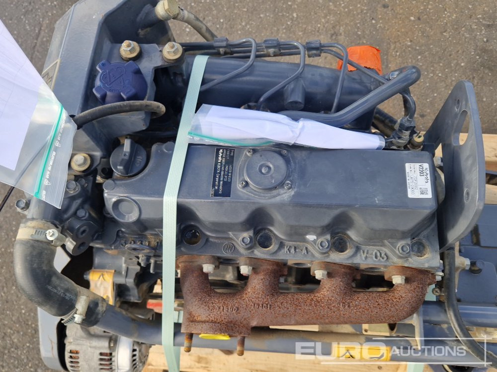 Kubota V2203 - Motor: slika Kubota V2203 - Motor Kubota V2203 - Motor: slika Kubota V2203 - Motor