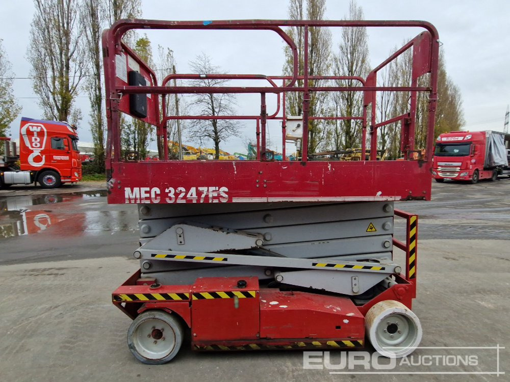 MEC 3247ES - Podizna platforma: slika MEC 3247ES - Podizna platforma MEC 3247ES - Podizna platforma: slika MEC 3247ES - Podizna platforma
