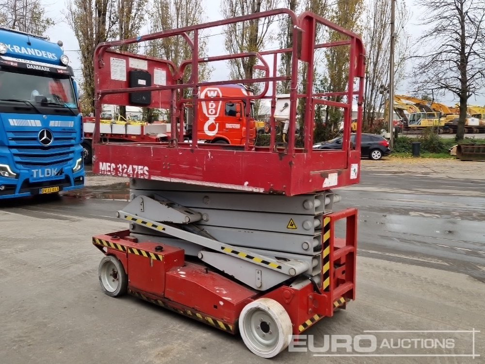 MEC 3247ES - Podizna platforma: slika MEC 3247ES - Podizna platforma MEC 3247ES - Podizna platforma: slika MEC 3247ES - Podizna platforma