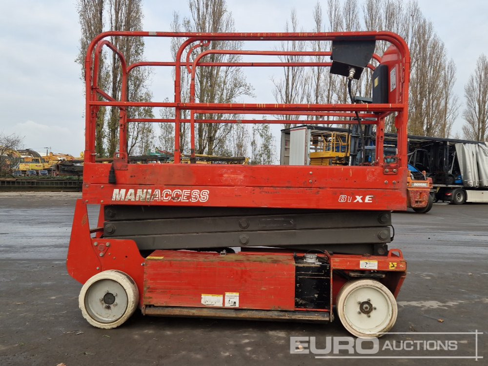 Manitou 81XE - Podizna platforma: slika Manitou 81XE - Podizna platforma Manitou 81XE - Podizna platforma: slika Manitou 81XE - Podizna platforma