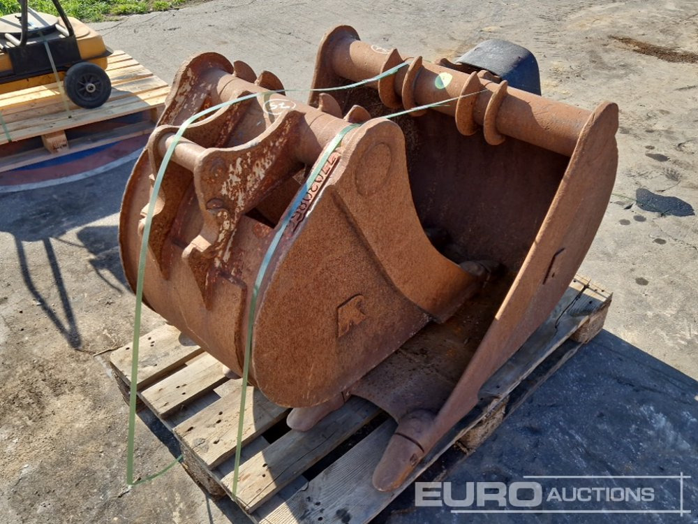 Morin Bucket (2 of) - Korpa: slika Morin Bucket (2 of) - Korpa Morin Bucket (2 of) - Korpa: slika Morin Bucket (2 of) - Korpa