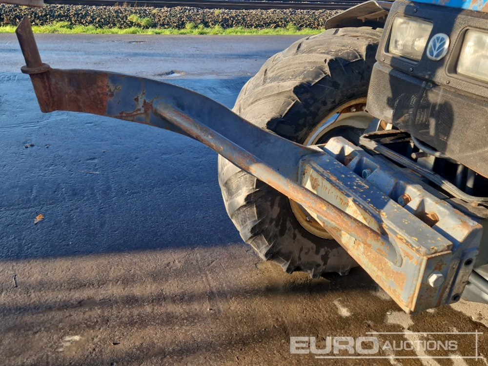 Traktor New Holland TS100: slika Traktor New Holland TS100