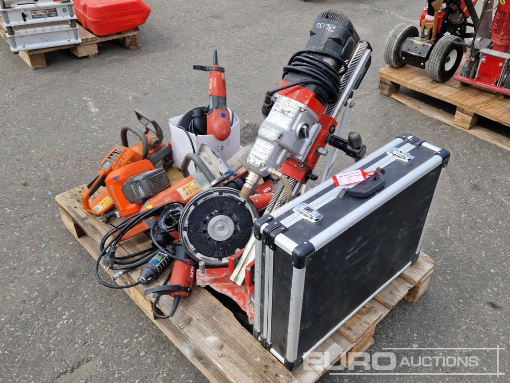 Pallet of Electric Tools, Wall Sanders, Core Drill (2 of) , Quick Cut Saw, Chainsaw - Građevinska oprema: slika Pallet of Electric Tools, Wall Sanders, Core Drill (2 of) , Quick Cut Saw, Chainsaw - Građevinska oprema Pallet of Electric Tools, Wall Sanders, Core Drill (2 of) , Quick Cut Saw, Chainsaw - Građevinska oprema: slika Pallet of Electric Tools, Wall Sanders, Core Drill (2 of) , Quick Cut Saw, Chainsaw - Građevinska oprema