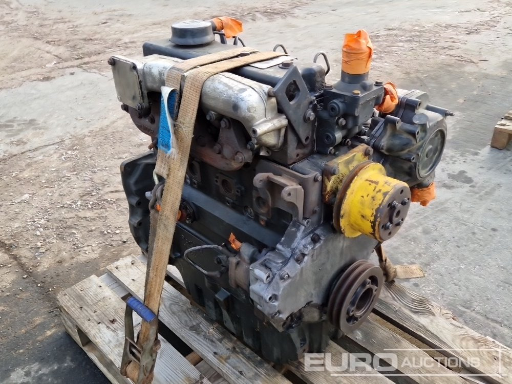 Perkins 4 Cylinder Turbo Diesel Engine - Motor: slika Perkins 4 Cylinder Turbo Diesel Engine - Motor Perkins 4 Cylinder Turbo Diesel Engine - Motor: slika Perkins 4 Cylinder Turbo Diesel Engine - Motor