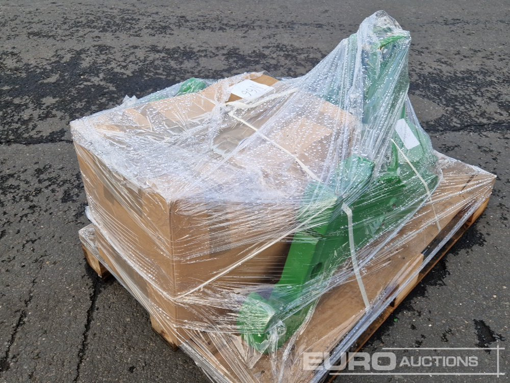 John Deere Front Loader Adaption Kit for 4 Cylinder Machines incl. Brackets, Hydraulic Hoses, SCV Valves, Loader Joystick to suit 6110R-6135R, 6110M-6145M - Poljoprivredni strojevi: slika John Deere Front Loader Adaption Kit for 4 Cylinder Machines incl. Brackets, Hydraulic Hoses, SCV Valves, Loader Joystick to suit 6110R-6135R, 6110M-6145M - Poljoprivredni strojevi John Deere Front Loader Adaption Kit for 4 Cylinder Machines incl. Brackets, Hydraulic Hoses, SCV Valves, Loader Joystick to suit 6110R-6135R, 6110M-6145M - Poljoprivredni strojevi: slika John Deere Front Loader Adaption Kit for 4 Cylinder Machines incl. Brackets, Hydraulic Hoses, SCV Valves, Loader Joystick to suit 6110R-6135R, 6110M-6145M - Poljoprivredni strojevi