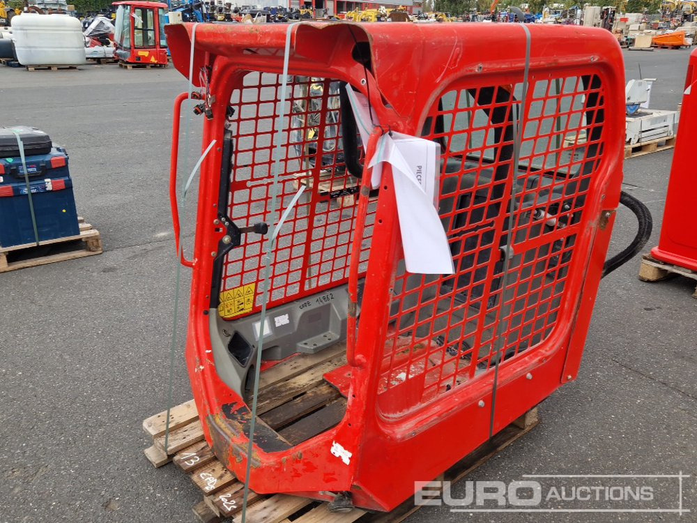 Cabin to suit Bobcat Skidsteer Loader - Rezervni dijelovi: slika Cabin to suit Bobcat Skidsteer Loader - Rezervni dijelovi Cabin to suit Bobcat Skidsteer Loader - Rezervni dijelovi: slika Cabin to suit Bobcat Skidsteer Loader - Rezervni dijelovi