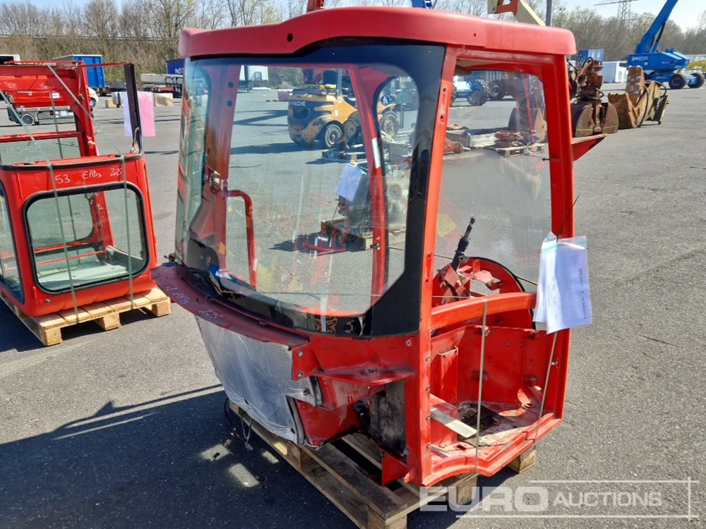 Cabin to suit JCB 406 - Rezervni dijelovi: slika Cabin to suit JCB 406 - Rezervni dijelovi Cabin to suit JCB 406 - Rezervni dijelovi: slika Cabin to suit JCB 406 - Rezervni dijelovi