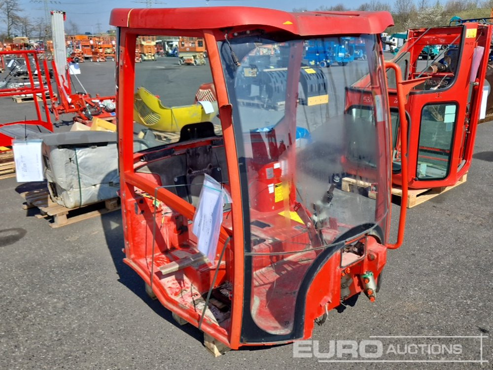 Cabin to suit JCB 406 - Rezervni dijelovi: slika Cabin to suit JCB 406 - Rezervni dijelovi Cabin to suit JCB 406 - Rezervni dijelovi: slika Cabin to suit JCB 406 - Rezervni dijelovi