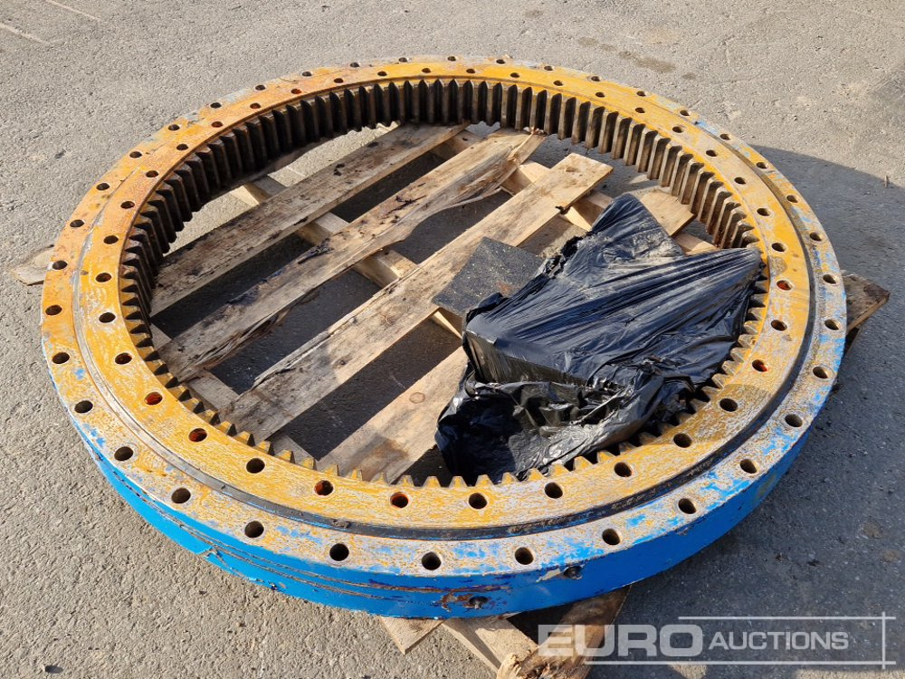 Slew Ring to suit Fuchs 331 - Rezervni dijelovi za Bager: slika Slew Ring to suit Fuchs 331 - Rezervni dijelovi za Bager Slew Ring to suit Fuchs 331 - Rezervni dijelovi za Bager: slika Slew Ring to suit Fuchs 331 - Rezervni dijelovi za Bager