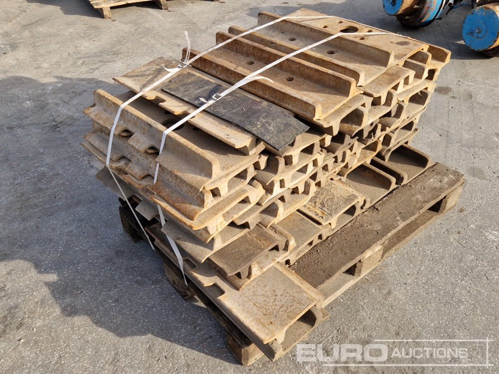 Track Pads to suit Volvo EC480 - Rezervni dijelovi za Bager: slika Track Pads to suit Volvo EC480 - Rezervni dijelovi za Bager Track Pads to suit Volvo EC480 - Rezervni dijelovi za Bager: slika Track Pads to suit Volvo EC480 - Rezervni dijelovi za Bager