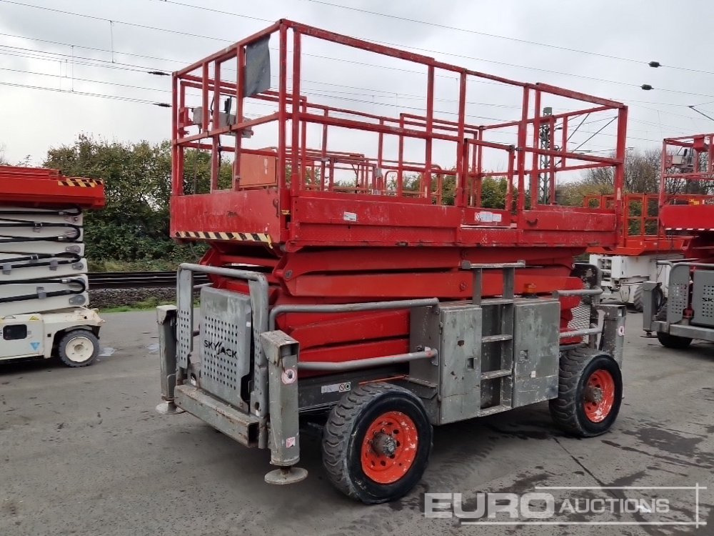 SkyJack SJ8841 - Podizna platforma: slika SkyJack SJ8841 - Podizna platforma SkyJack SJ8841 - Podizna platforma: slika SkyJack SJ8841 - Podizna platforma