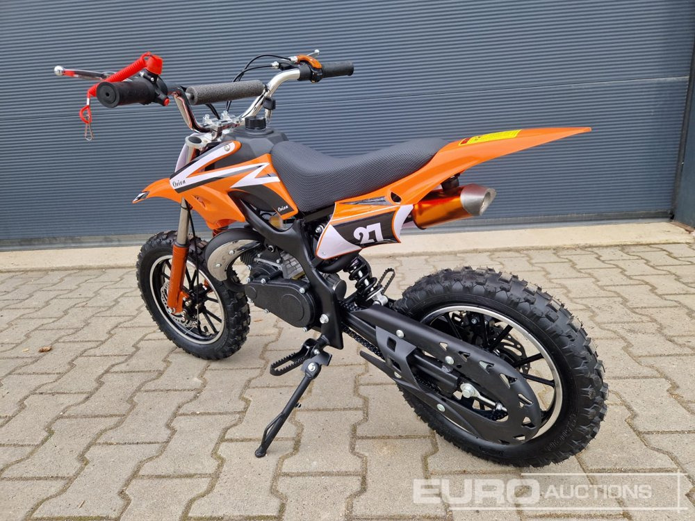 Unused DIRTBIKE 50R-D705 Kids Motorbike, 49cc, Automatic, petrol - Motocikl: slika Unused DIRTBIKE 50R-D705 Kids Motorbike, 49cc, Automatic, petrol - Motocikl Unused DIRTBIKE 50R-D705 Kids Motorbike, 49cc, Automatic, petrol - Motocikl: slika Unused DIRTBIKE 50R-D705 Kids Motorbike, 49cc, Automatic, petrol - Motocikl
