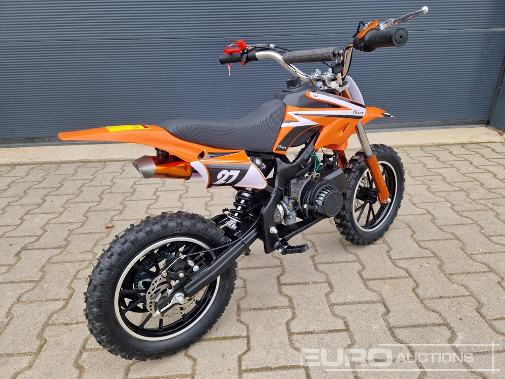 Unused DIRTBIKE 50R-D705 Kids Motorbike, 49cc, Automatic, petrol - Motocikl: slika Unused DIRTBIKE 50R-D705 Kids Motorbike, 49cc, Automatic, petrol - Motocikl Unused DIRTBIKE 50R-D705 Kids Motorbike, 49cc, Automatic, petrol - Motocikl: slika Unused DIRTBIKE 50R-D705 Kids Motorbike, 49cc, Automatic, petrol - Motocikl